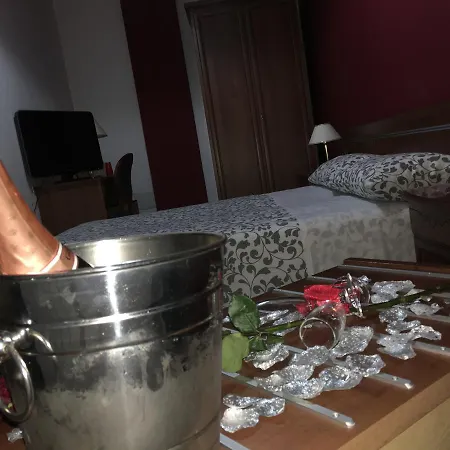 White House Bed & Breakfast Melfi Buitenkant foto